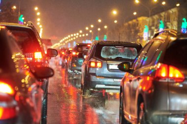 trafik sıkışıklığı ya da bir şehir sokak yol çöküşü tatil