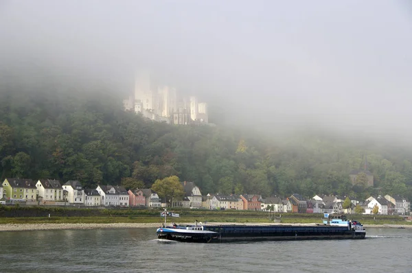Stolzenfels Castle in fog — Stockfoto