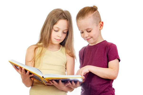 Jong Glimlachen Schattig Meisje Jongen Zijn Zoek Naar Gele Boek — Stockfoto