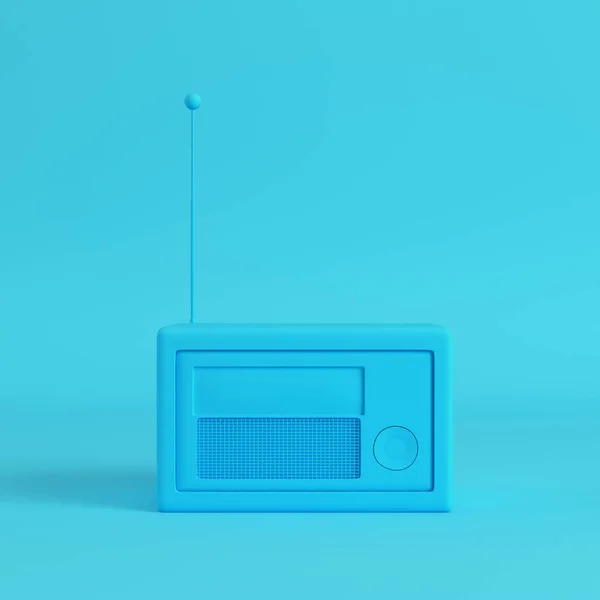 Pink retro styled radio on bright blue background in pastel colo — Stock Photo, Image
