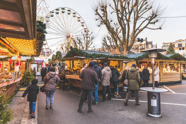 Рождественский рынок в Люксембурге — стоковое фото