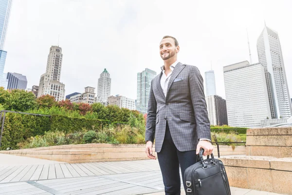 Business man portrait in the city — Stock Photo, Image