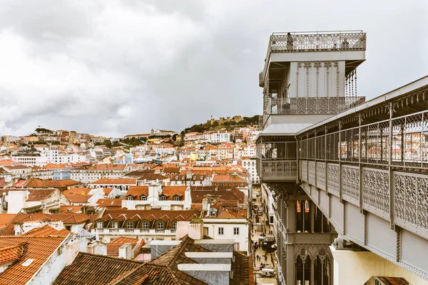 Lisboa vista panorámica desde el ascensor de Santa Justa — Foto de Stock