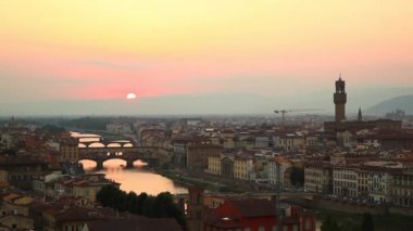 Gün batımı, zaman atlamalı Floransa panoramik manzaraya