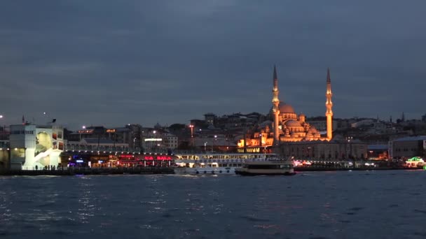 View of Galata bridge over the Golden Horn in Istanbul — Stock Video