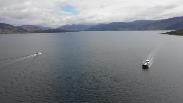 Vue aérienne d'un navire nautique en Écosse — Video