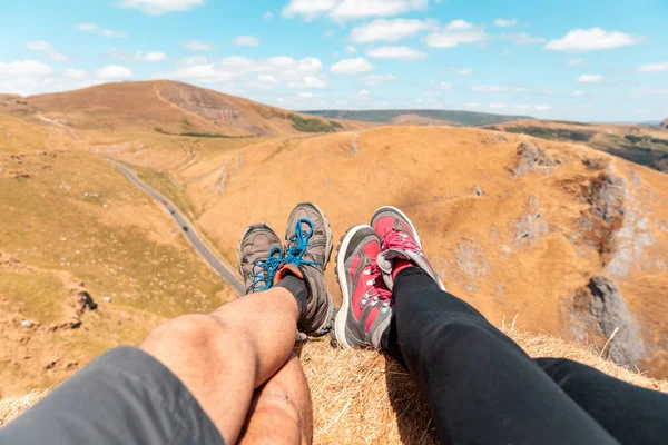 Hiker Legs Close Resting Top Hill Peak Couple Hiking Together — Stock Photo, Image