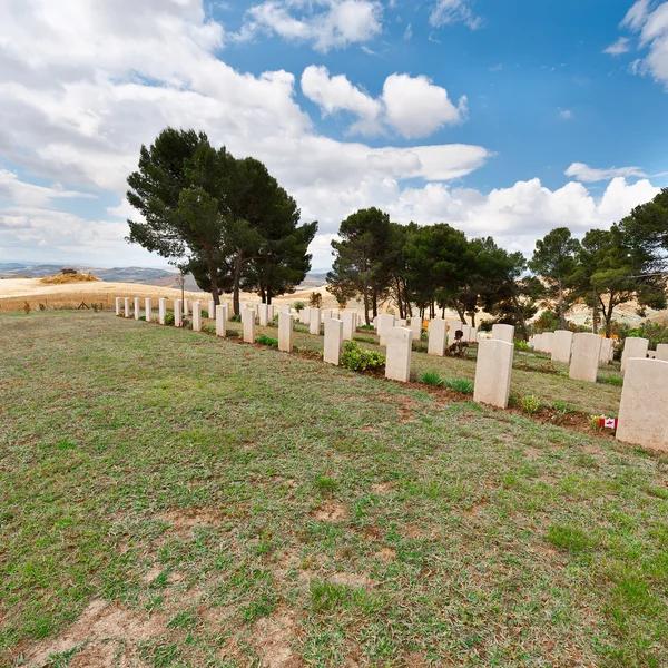 Kanadischer Soldatenfriedhof in Sizilien — Stockfoto