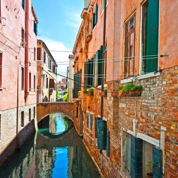 Calle en Venecia — Foto de Stock