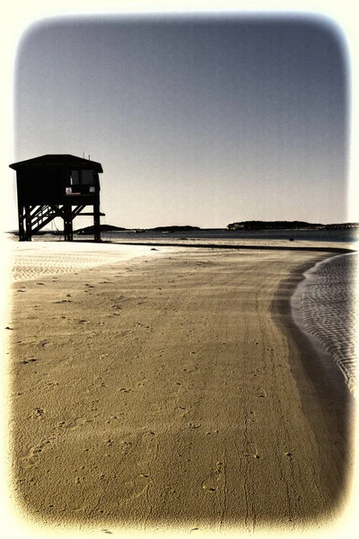 Casa di bagnino sulla spiaggia — Foto Stock