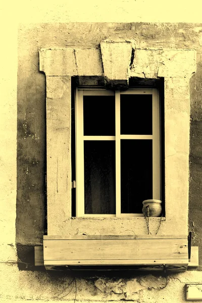 Israel Vieja ventana en Jaffa. Estilo Vintage Toned Picture —  Fotos de Stock