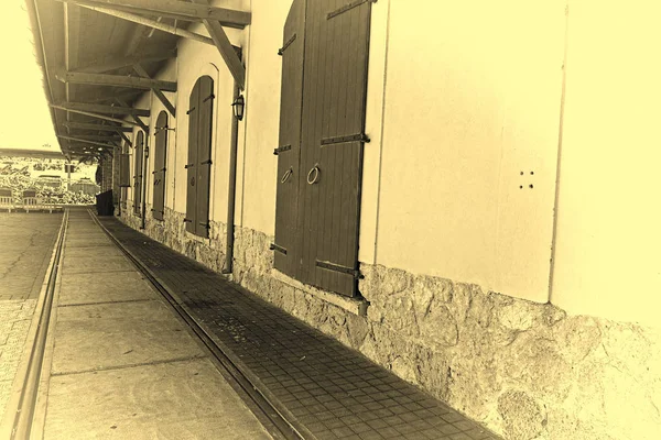 Almacén de ferrocarril retro — Foto de Stock