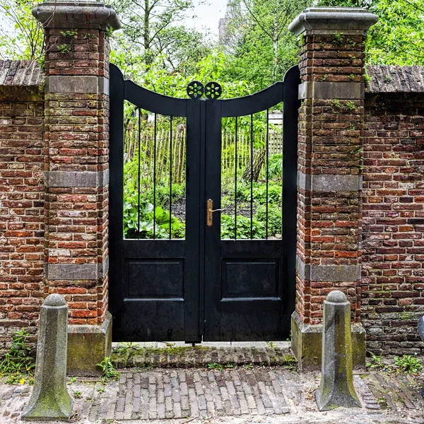Entrance to the Courtyard — Stock Photo, Image