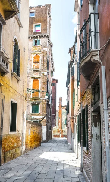 Damage from dampness in Venice — Stock Photo, Image