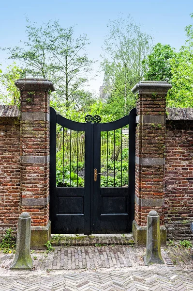 Entrance to the Courtyard — Stock Photo, Image