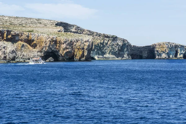 Comino'daki Malta Takımadaları adadır