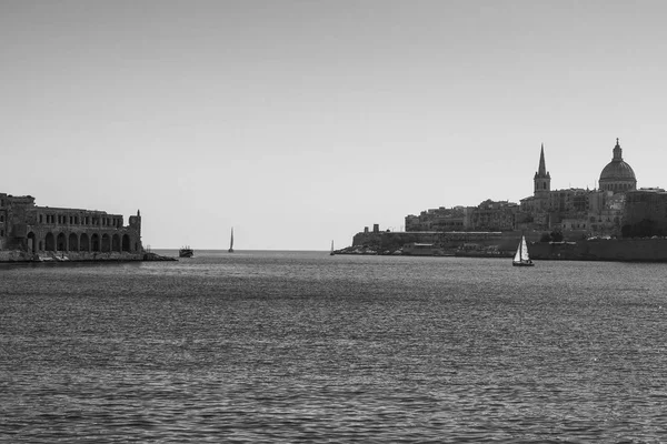 Yachter på Maltas hamn — Stockfoto