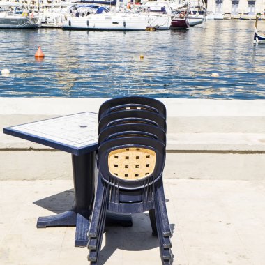 Dolgu üzerinde sokak Cafe