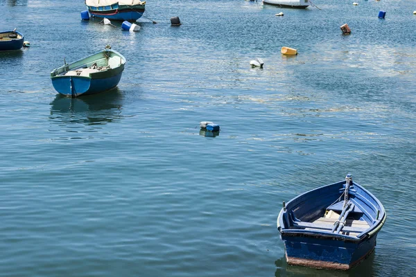 Båtar i hamnen på Malta — Stockfoto