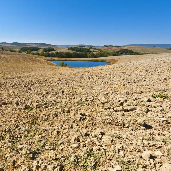 Étang pour l'irrigation en Italie — Photo