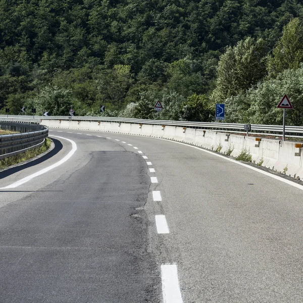 Snelweg in Toscane — Stockfoto