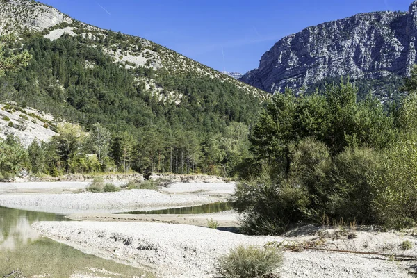 Güneydoğu Fransa'da Alp manzara. — Stok fotoğraf