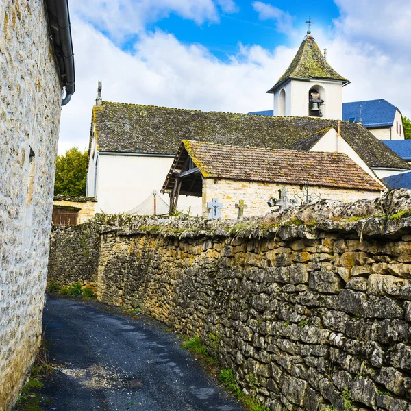 Cemetery street in the city of Auxillac in France — Stock Photo, Image