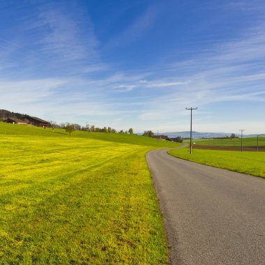 Asfalt yol İsviçre