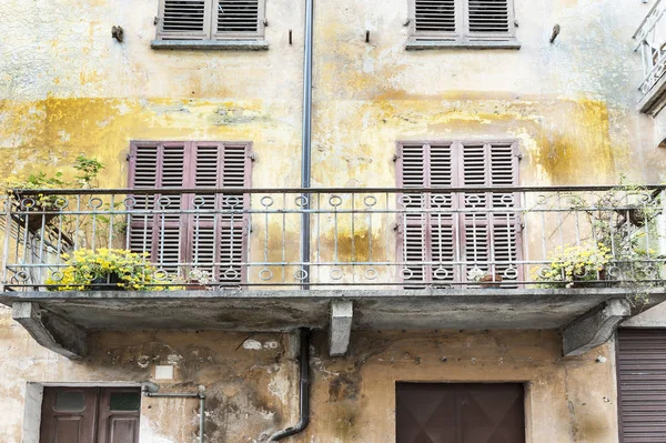 Balcón italiano en Cuneo — Foto de Stock