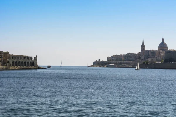 Yachts in the harbor of Malta — Stock Photo, Image