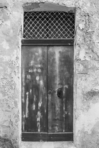Maltese door in Valletta — Stok fotoğraf