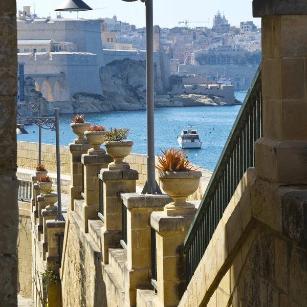 Strada che conduce al mare — Foto Stock