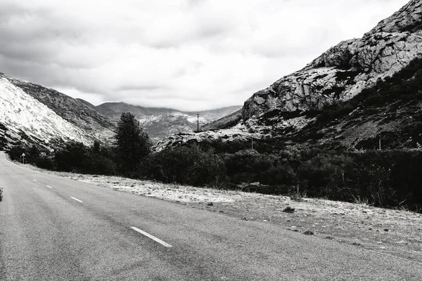 Asfalt yol İspanya — Stok fotoğraf