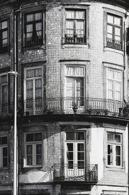 Seramik bir cephe süslemeleri 