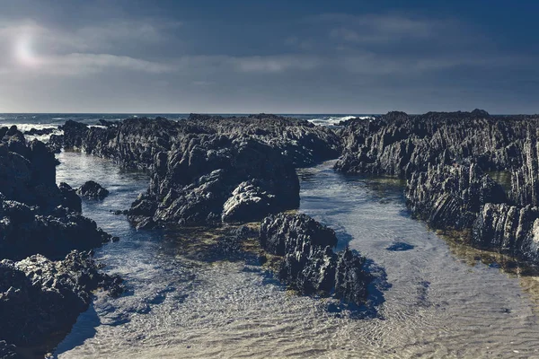 Praia portuguesa à luz da lua . — Fotografia de Stock