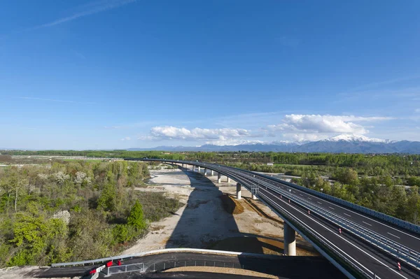 Moderna highway i Piemonte — Stockfoto