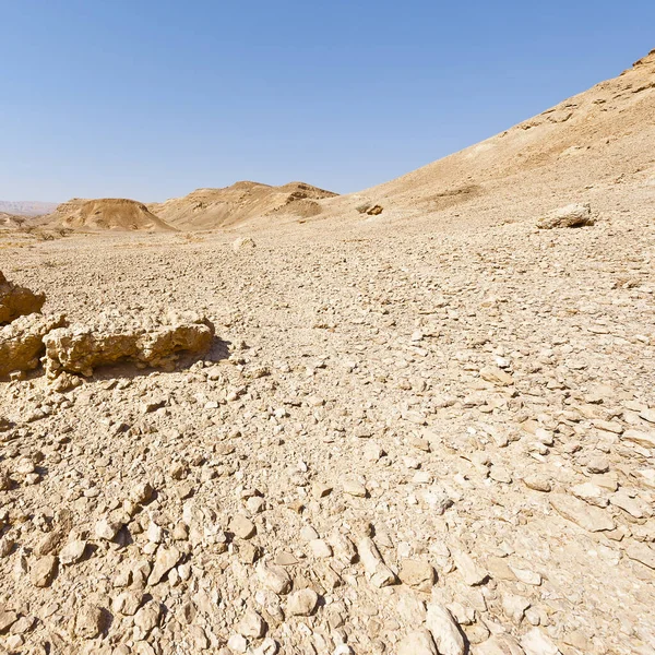 Melancholy and emptiness of the desert in Israel. — Stock Photo, Image