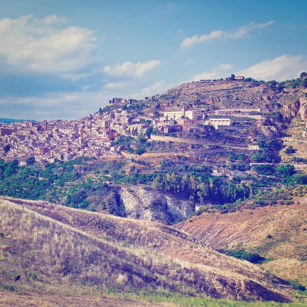 Tipico Borgo Medievale Siciliano Cima Alla Montagna Effetto Instagram — Foto Stock