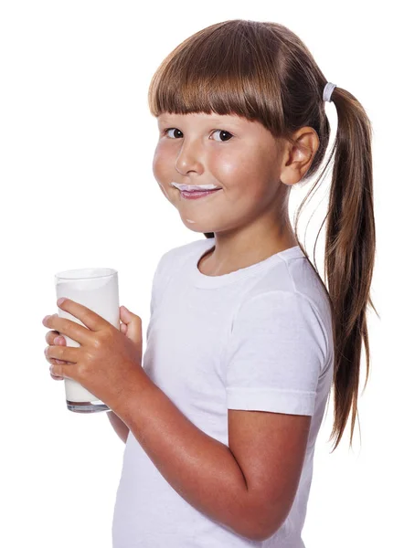 女孩喜欢牛奶 — 图库照片