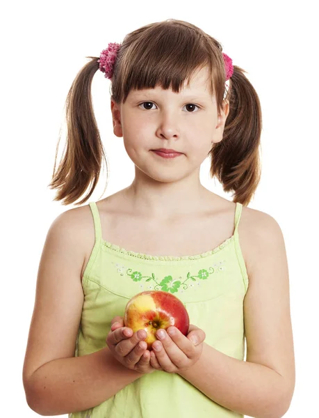 Flicka anläggning apple — Stockfoto