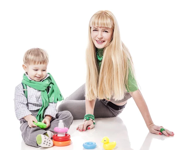 Mãe brincando com o filho — Fotografia de Stock