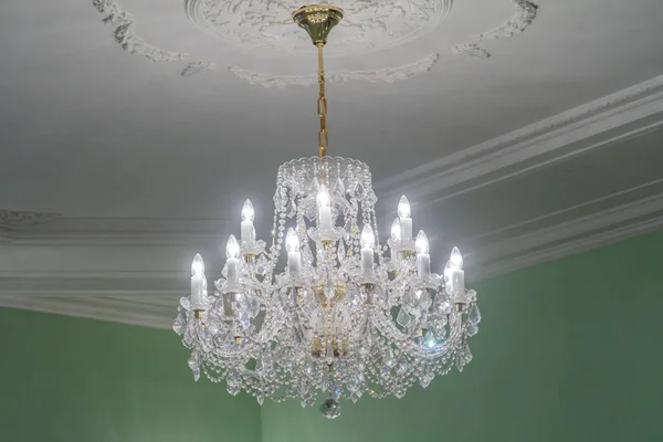 Huge chandelier closeup — Stock Photo, Image