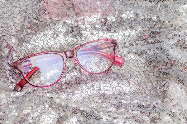 Paire Lunettes Lecture Bon Marché Avec Cadre Rose Sur Fond — Photo