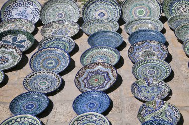 Seramik dishware, Özbekistan