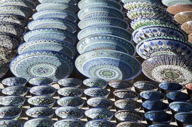 Seramik dishware, Özbekistan