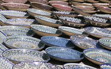 Seramik dishware, Özbekistan