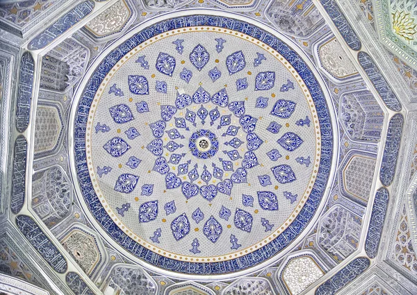 Shirin Bika türbesi, Samarkand tavan süsleme