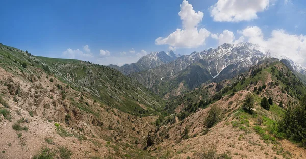 Chimgan góry, Uzbekistan — Zdjęcie stockowe