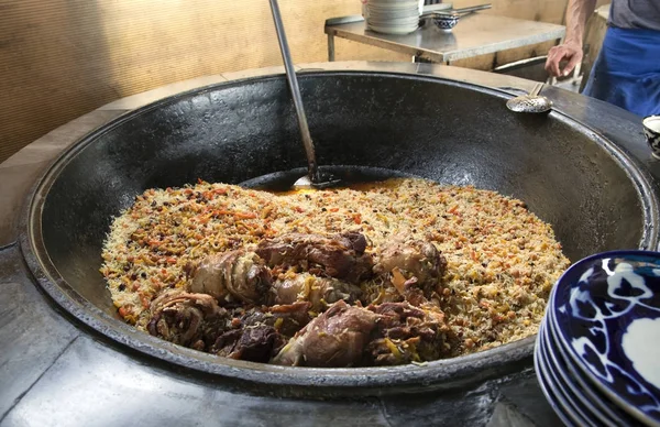 Pilaf cauldron, close-up — Stock Photo, Image