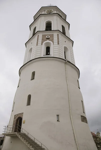 Torre de sino da Catedral de Santo Estanislau e São Vladislau, Vilnius — Fotografia de Stock